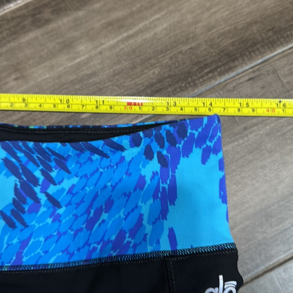 ALO Yoga Black Cropped Pants with Blue and Green Waistband - Picture 7 of 7